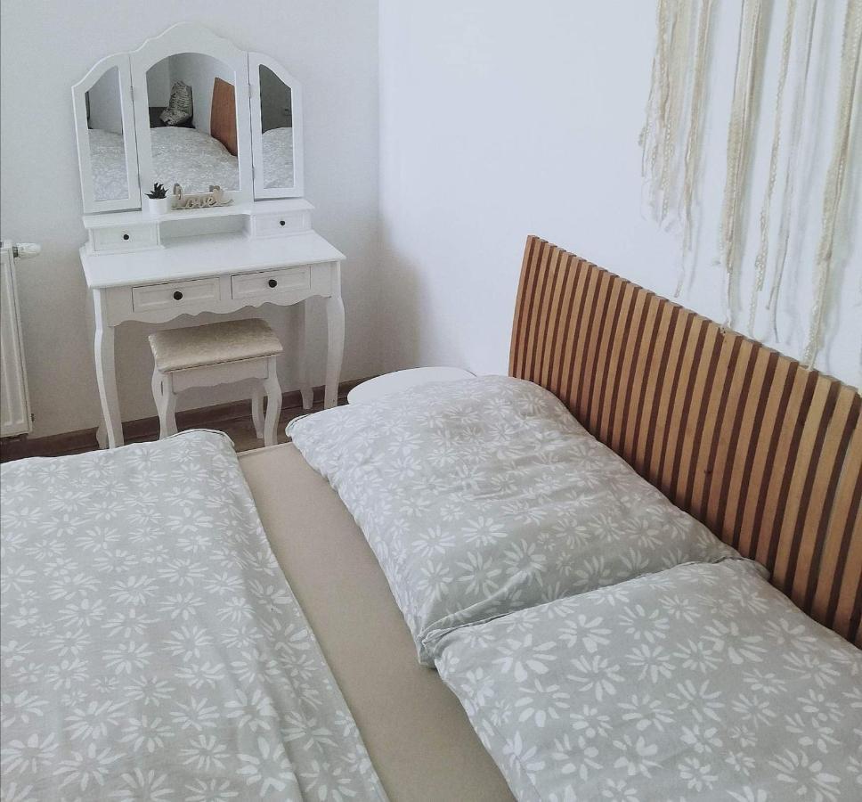 Apartmany Zeleny Dom Podhájska Eksteriør billede